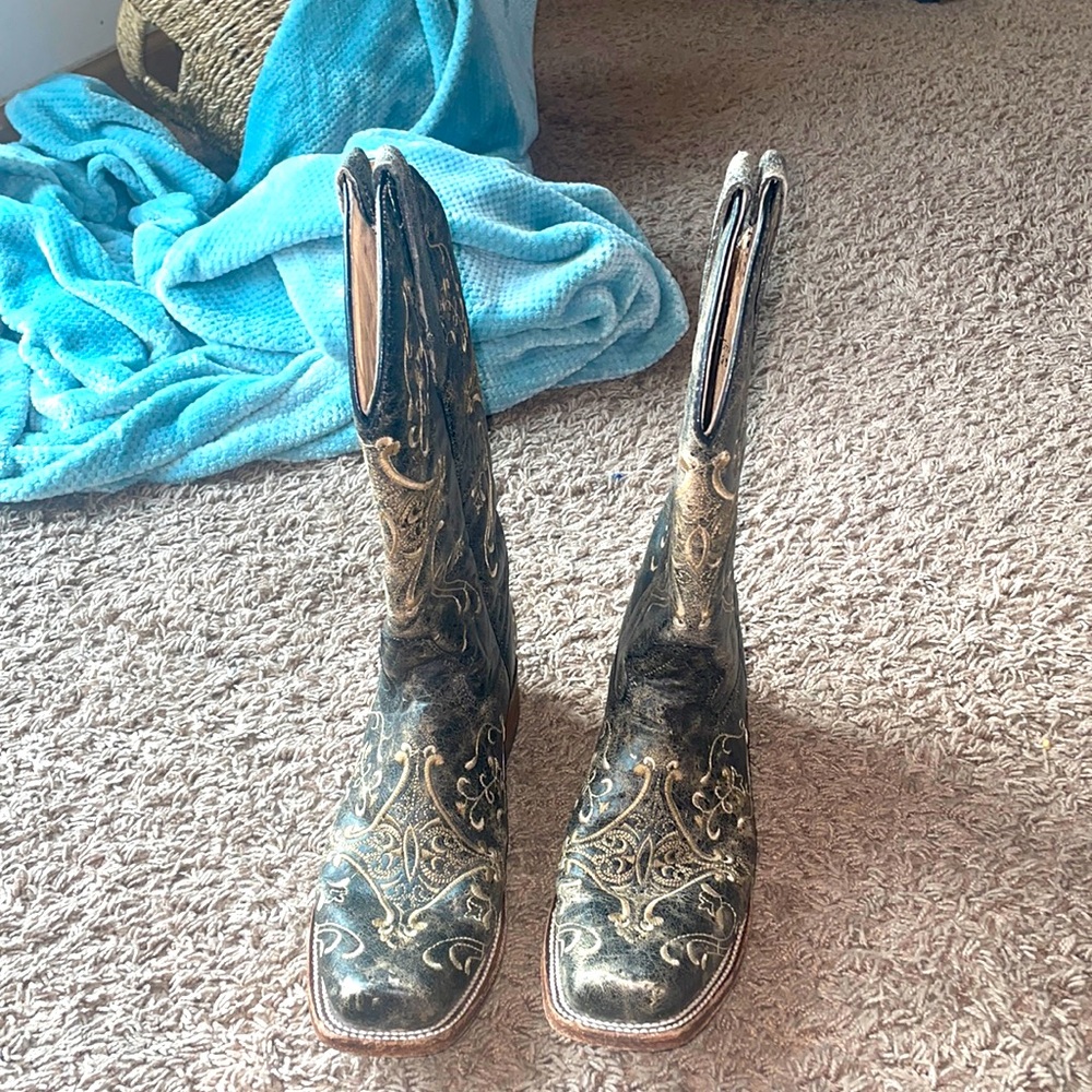Worn twice size 8